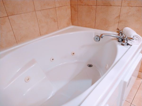 Acrylic Tub Installation in Marion