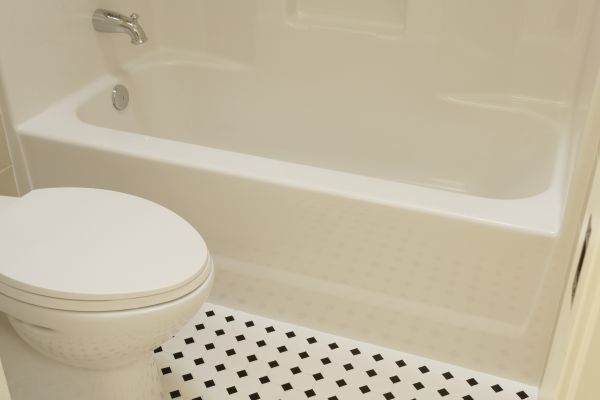 Fiberglass Tub Replacement in Marion